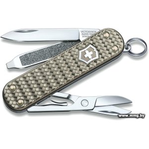 Мультитул Victorinox Classic Precious Alox 0.6221.4031G